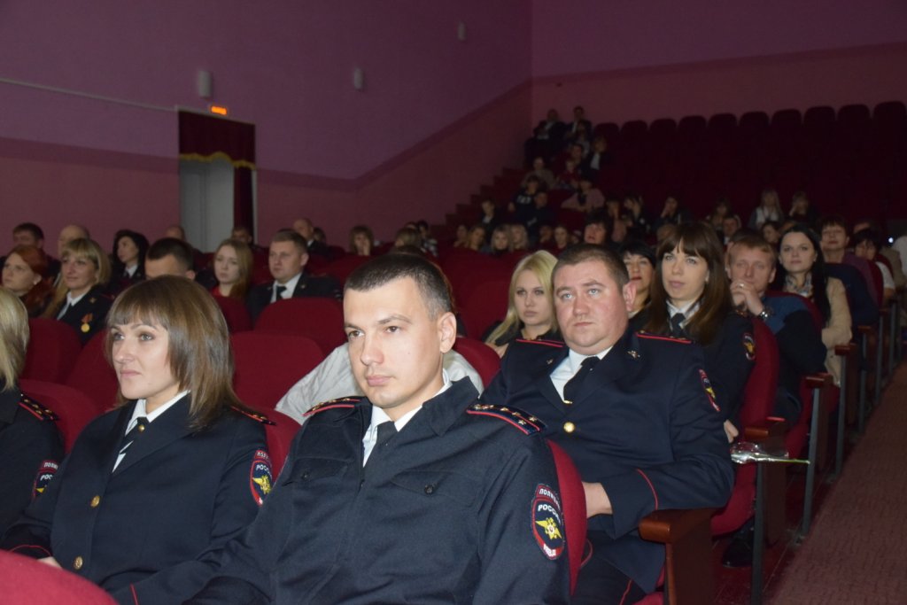 Омвд донецкое. Полиция Выселки. Выселковский ОМВД район начальник. Отдел МВД Выселковского района. Начальник полиции Выселковского района.