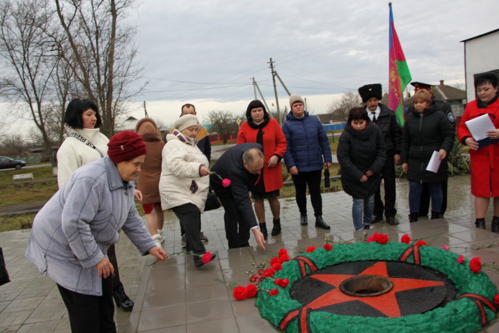 Погода ст новомалороссийская выселковского. Станица Бузиновская Краснодарский. Поселок Бейсуг Краснодарский край. Поселок Бейсуг Выселковский район. Поселок Газырь.