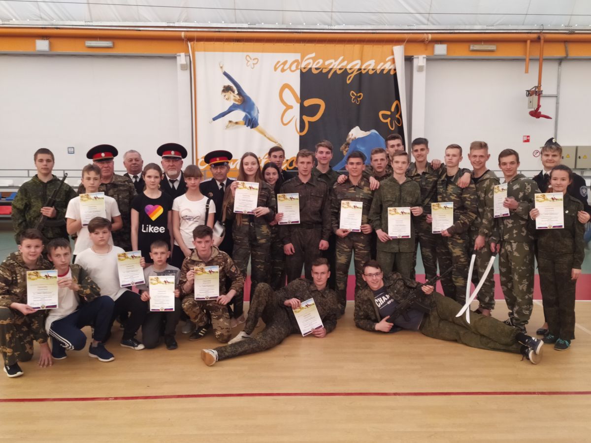 Военно спортивный конкурс. Казачье боевое многоборье. Военно спортивные дисциплины в казачьих классах. Спортивные соревнования с казачьим уклоном. Казачья застава Выселковский район.