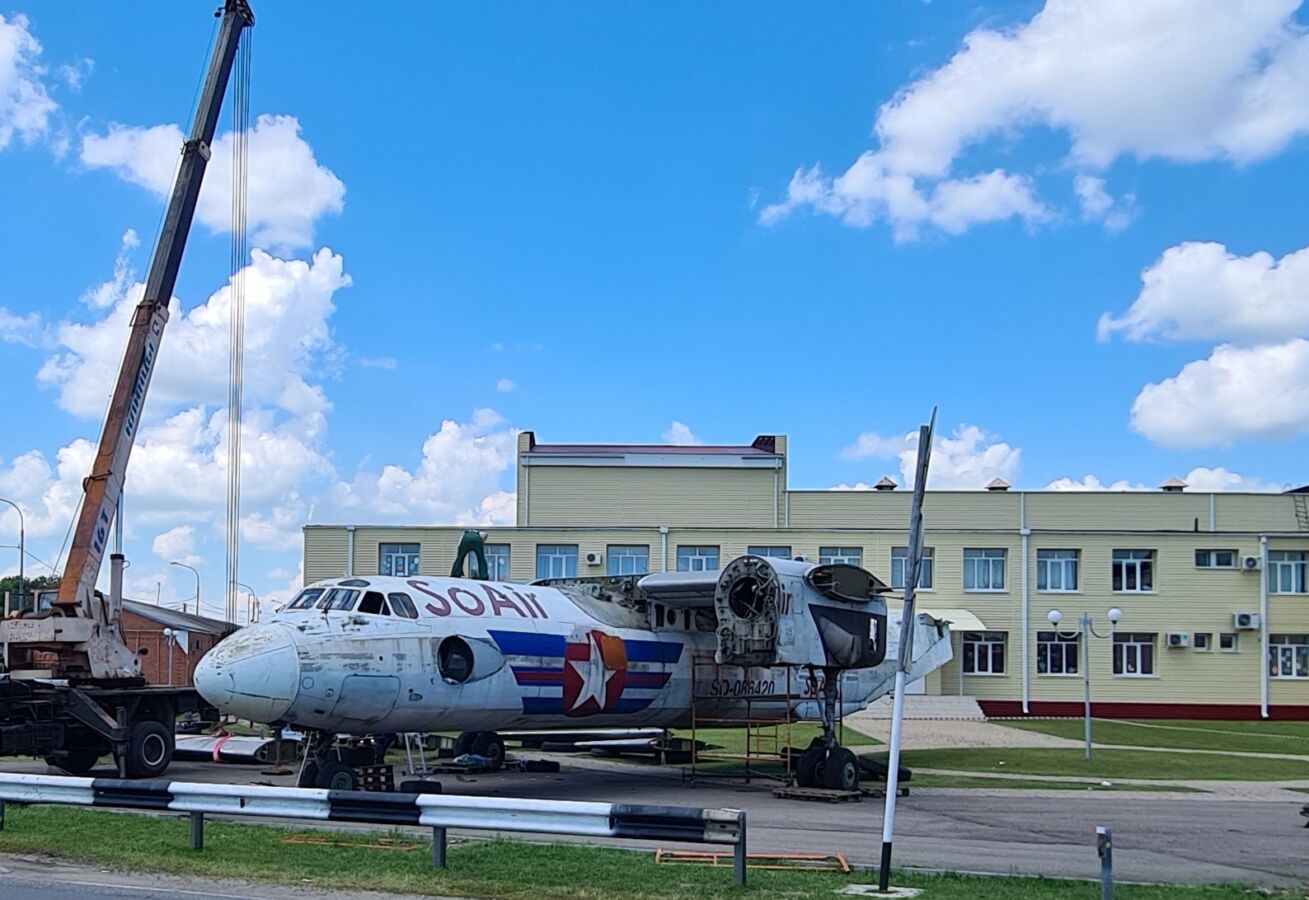 Самолёт из фильма «Экипаж» пополнил экспозицию военной техники в Выселках